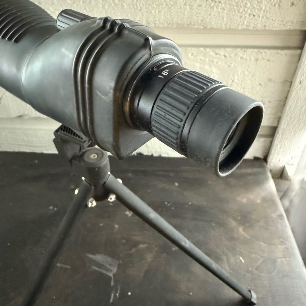 High-Performance Black Spotting Scope with Tripod